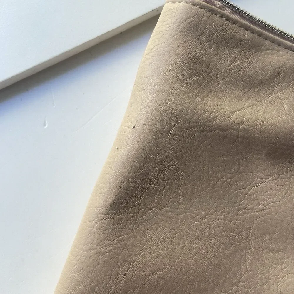 BÉIS Beige Zipper Travel Pouch Portable Toiletry Cosmetic Bag Snap Button